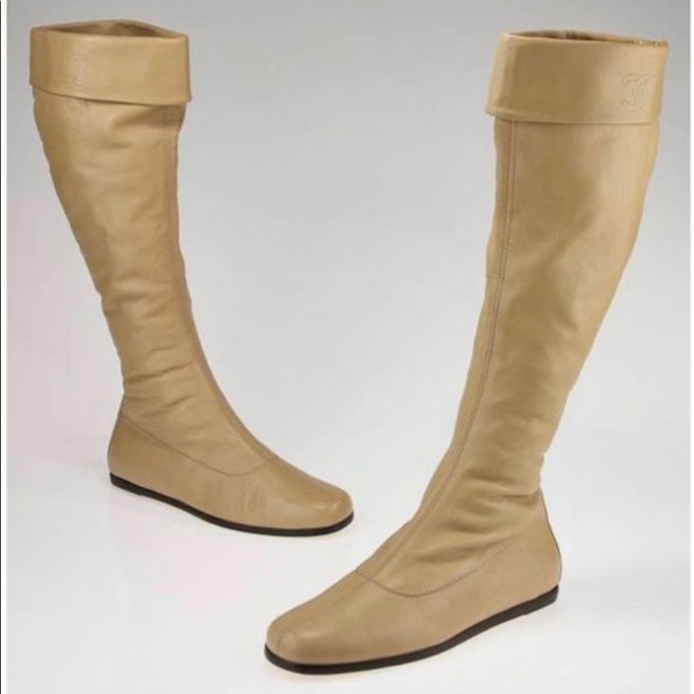 Chanel Tan Leather Knee High Flat
Identification Boots Size 36.5